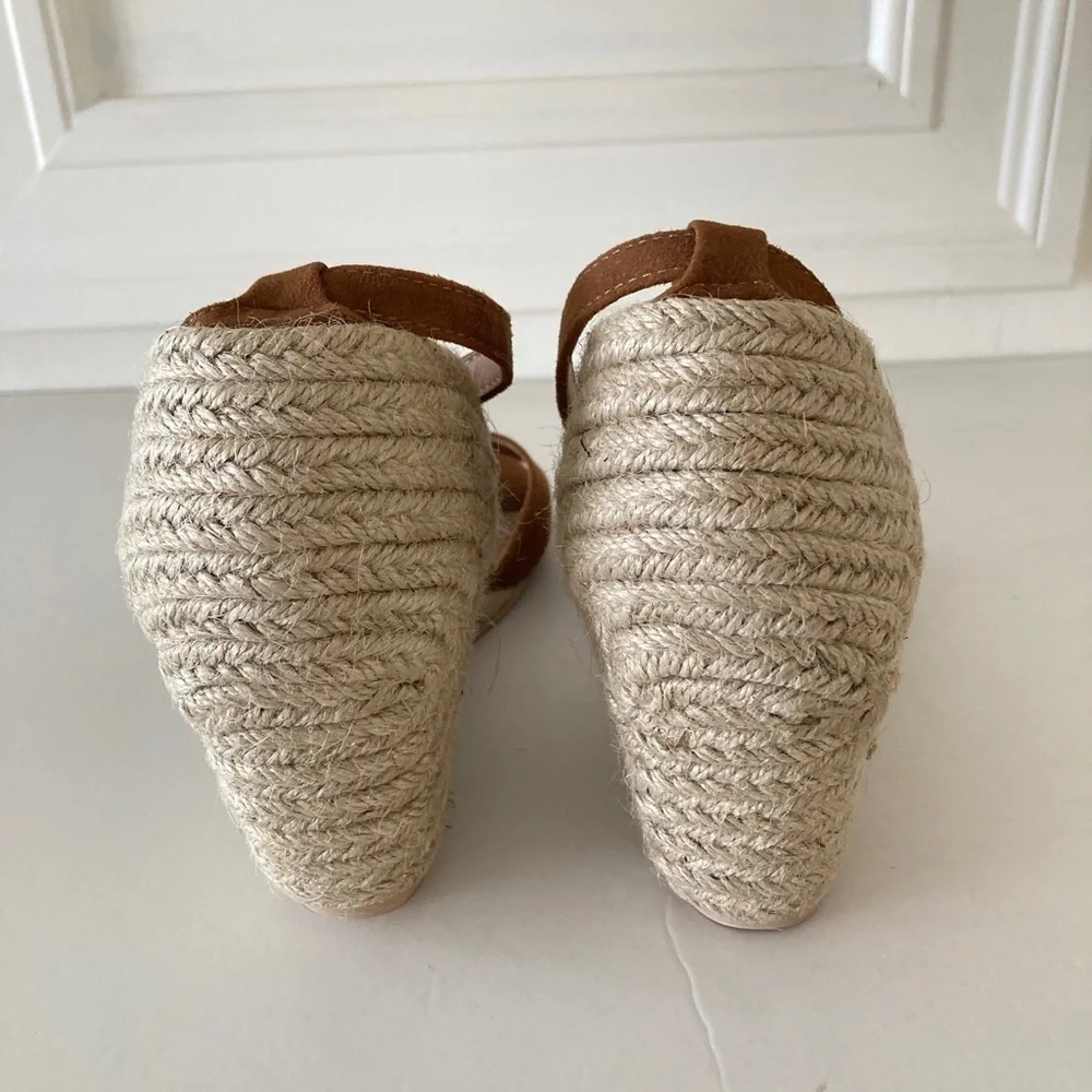 NWOT Anthropologie Coconuts by Matisse Raffia Honey/Brown Wedge Heels Sz 10